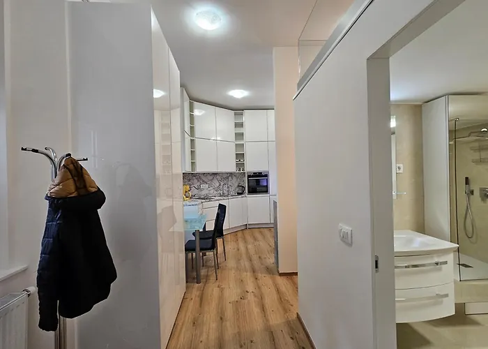 Sviti Touras By Town Hall リュブリャナ